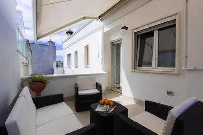 Image de Sur les toits: appartement confortable et moderne avec espace extérieur