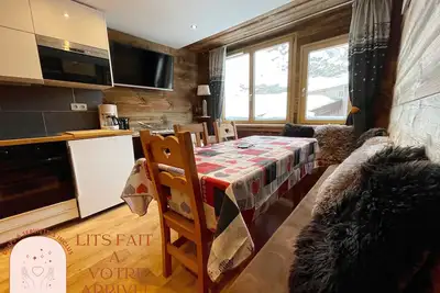 Image de 3 Chambres, Centre, Style Chalet, Confort