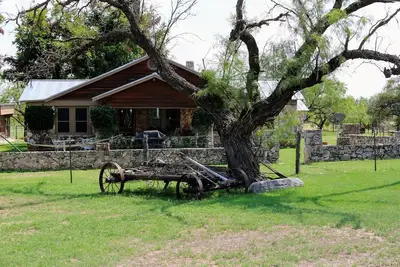 Image de Walnut Creek Ranch ~ Une escapade champêtre unique pour les couples et les familles