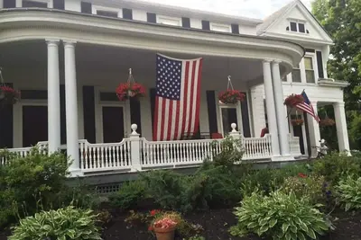Image de Appartement privé de deux chambres près du parc d'état de Letchworth