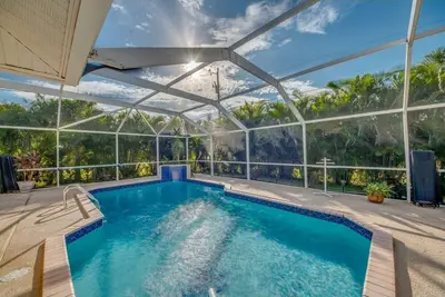 Image de Roelens Vacations - Villa Hideaway - Cape Coral