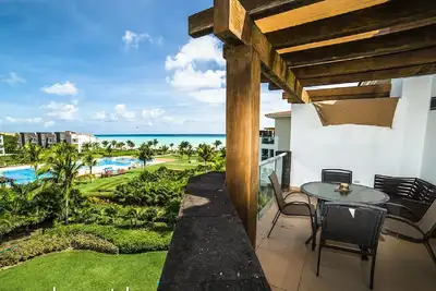 Image de Penthouse Incroyable Avec Plage PRIVÉE Et Toit Avec Jacuzzi! ! !