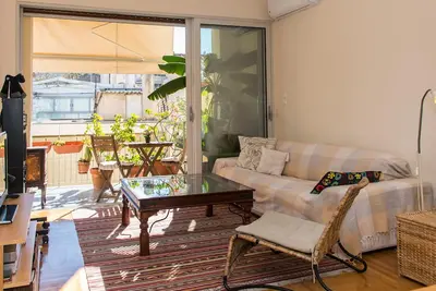 Image de Bel appartement avec vue sur l'Acropole, au coeur du centre historique