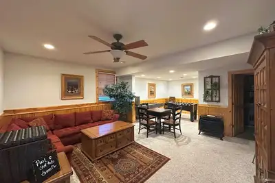 Image de Apple Canyon Lake, salle de jeux, bain à remous