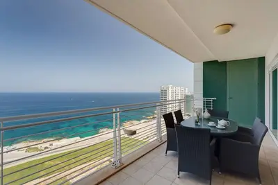 Image de Fabulous Lux Apt inc Pool, Sliema Upmarket Area