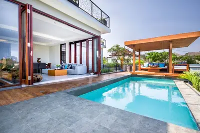 Image de Villa Elmina- Luxury Ocean View & 15 min en voiture du temple! * Rénové en 2015 *
