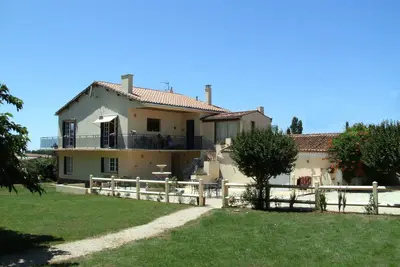 Image de Le Moulin De Guinche, villa de luxe, grande piscine intérieure chauffée (11x6 m)