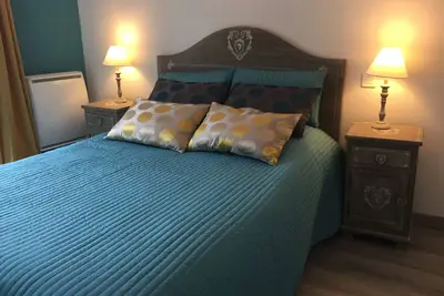 Image de Très Beau T2 Centre Ville Totalement rénové  Wifi Très Calme Prix spécial Cures