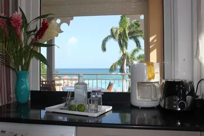 Image de Sea View  appartement climatisé de 65m2 +terrasse 30m- vue mer et piscine