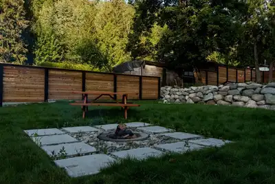 Image de C & C Suite-New Landscaping! Nouvelles images! !