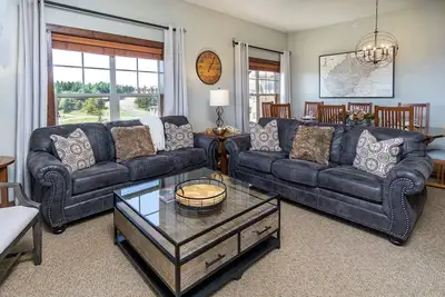 Image de 3 Br: Soaring Eagle 405