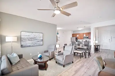 Image de Vista Cay Lakeview Penthouse Condo. Près de tous les parcs, Occc, International Drive