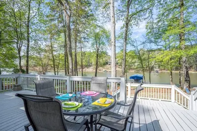 Image de Reynolds Lakefront et le paradis des golfeurs vous attendent
