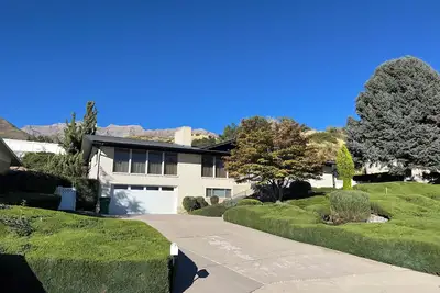 Image de Oasis de la arrière-cour de Grandmas à Park Place