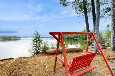 Image de Nouvelle Liste! Magnifique lodge au bord du lac avec quai, terrasse, salle de jeux et foyer