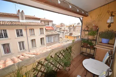 Image de Duplex centre ville historique / balcon sur le toit / climatisation / wifi gratuit