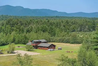 Image de Camp Beaver Creek luxe rustique, vue majestueuse sur les montagnes, chargeur Tesla Gratuit