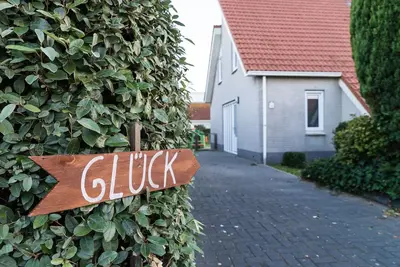 Image de Nouveau: jardin de 400 m², sauna, Zélande (Renesse), mer, chien de mer du Nord WiFi
