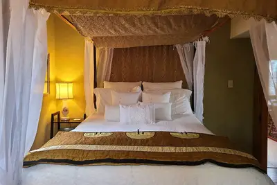 Image de 10 minutes du centre-ville Vue imprenable sur le port de Halifax. Propriété très unique