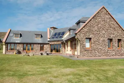 Image de Drame océanique hypnotique - Maison 5 chambres au bord de l'océan