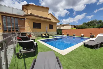 Image de Maison de vacances (location entière) Raco de Lis pour 8 personnes