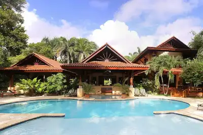 Image de Sunrise Villa - Un lieu de rassemblement abordable en bord de mer pour la famille et les amis