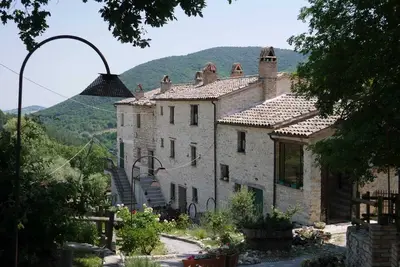 Image de Maison ancienne dans le parc de Frasassi