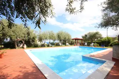 Image de Villa avec piscine exclusive à 5 minutes de la mer
