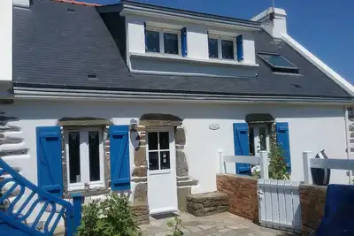 Image de jolie maison pour des vacances à Groix