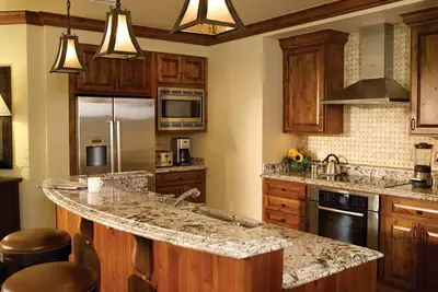 Image de Ritz-Carlton au village de Vail Lion's Head! Vacances de ski luxueuses! !