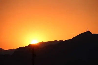 Image de Vues magnifiques sur le lac Havasu et la montagne