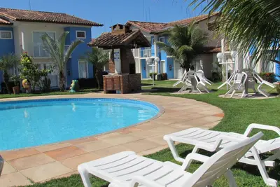 Image de Excellente maison avec piscine en copropriété avec confort et sécurité