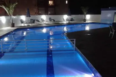 Image de Ap nouveau à max. 8 personnes aréa nobre da P. Super avec un super aréa de loisir avec de l'air