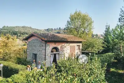 Image de Ancienne Grange à l'interieur d'une demeure du XIVe siècle près de Florence