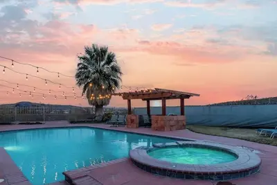 Image de 18 personnes, piscine privée, (près de Zions & Sand Hollow)