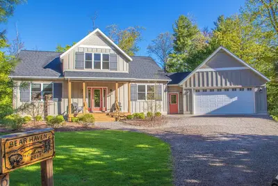 Image de Nouveau! Glen Arbour, promenade en ville, théâtre, billard, salle de jeux 60