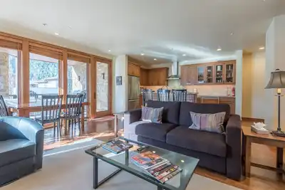 Image de Magnifique Condo à West Ketchum, à pied des restaurants et des boutiques. À côté de la piste cyclable