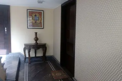 Image de Suite de Style King avec dessin attiré (Appartement séparé dans la maison