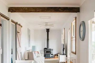 Image de Quartiers de tondeurs rénovés par Kippilaw datant de 1830