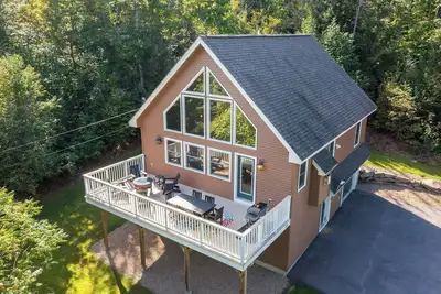 Image de Comme nouvelle maison 5 * avec accès privé à la plage de la rivière Saco et à moins de 5 minutes de Storyland