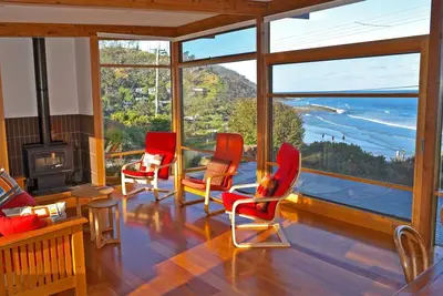 Image de Jacks Place - Une place au soleil