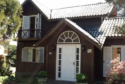 Image de Maison centrale en copropriété pour 12 personnes, Wi-Fi et Sky