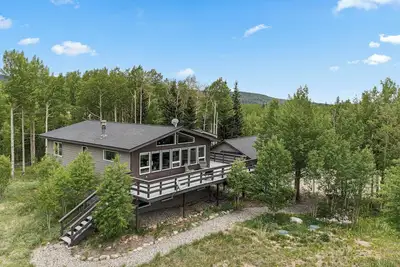 Image de Nouveau! Modern Alma Home - 20 miles à Breckenridge!