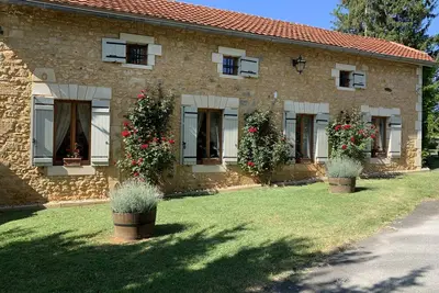 Image de Mas magnifiquement restauré au coeur de la Dordogne