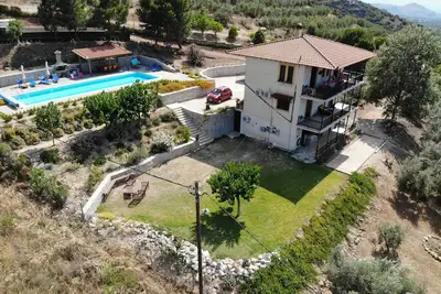 Image de Oneiro Mas, une oasis de paix avec 100% d'intimité!