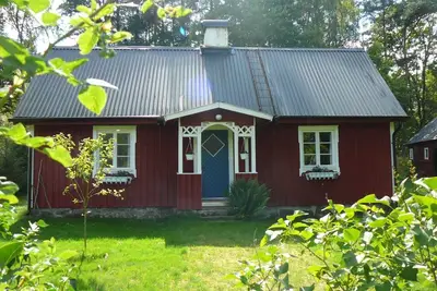 Image de Une maison de vacances suédoise confortable et originale dans un environnement paisible