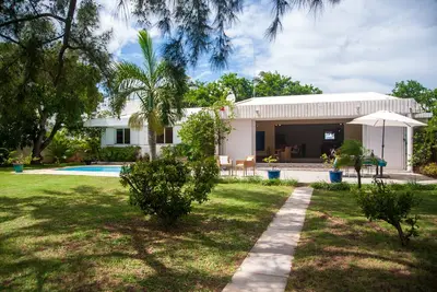 Image de La Vie à la Mauricienne - Villa en bord de mer