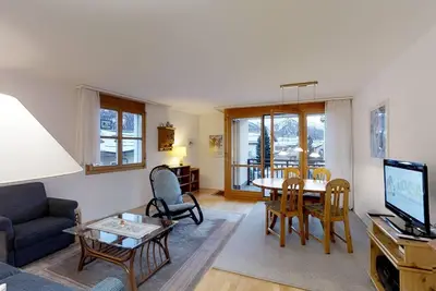 Image de Appartement de 2 ½ pièces, ensoleillé et calme, au premier étage, 75 m2, orienté