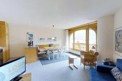 Image de Lumineux appartement de 2½ pièces au 2ème étage, environ 55 m2.