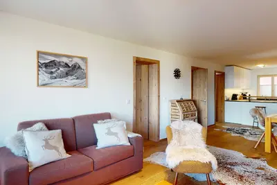 Appartement de 3 pièces au 2ème étage (70m2) avec un balcon avec vue sur le lac